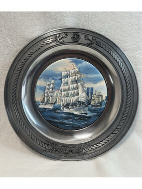The Franklin Mint Limited Edition Pewter Collector Plate Tall Ships, Round